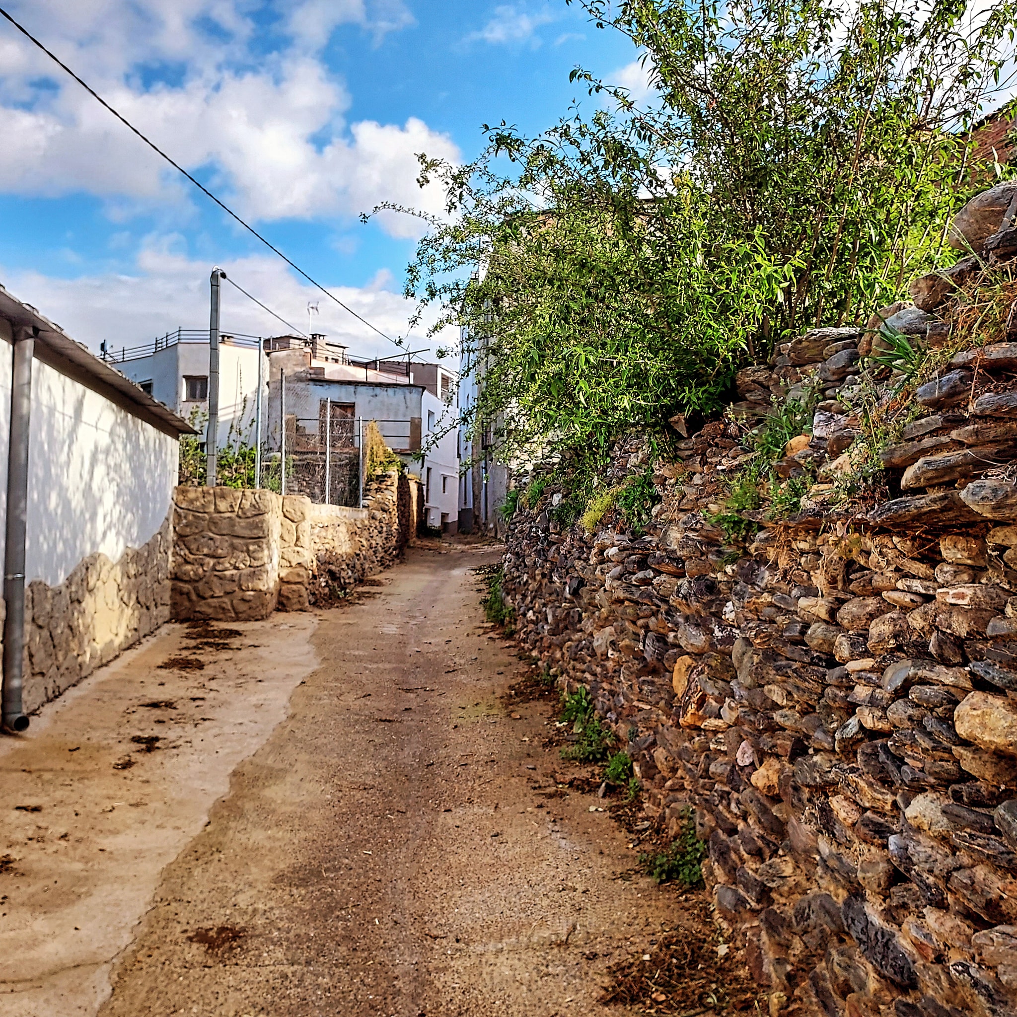 A la derecha un balate - Foto de María Moreno del blog Cádiar mi pueblo