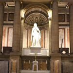 Paris – La Madeleine – Escultura de la Virgen María