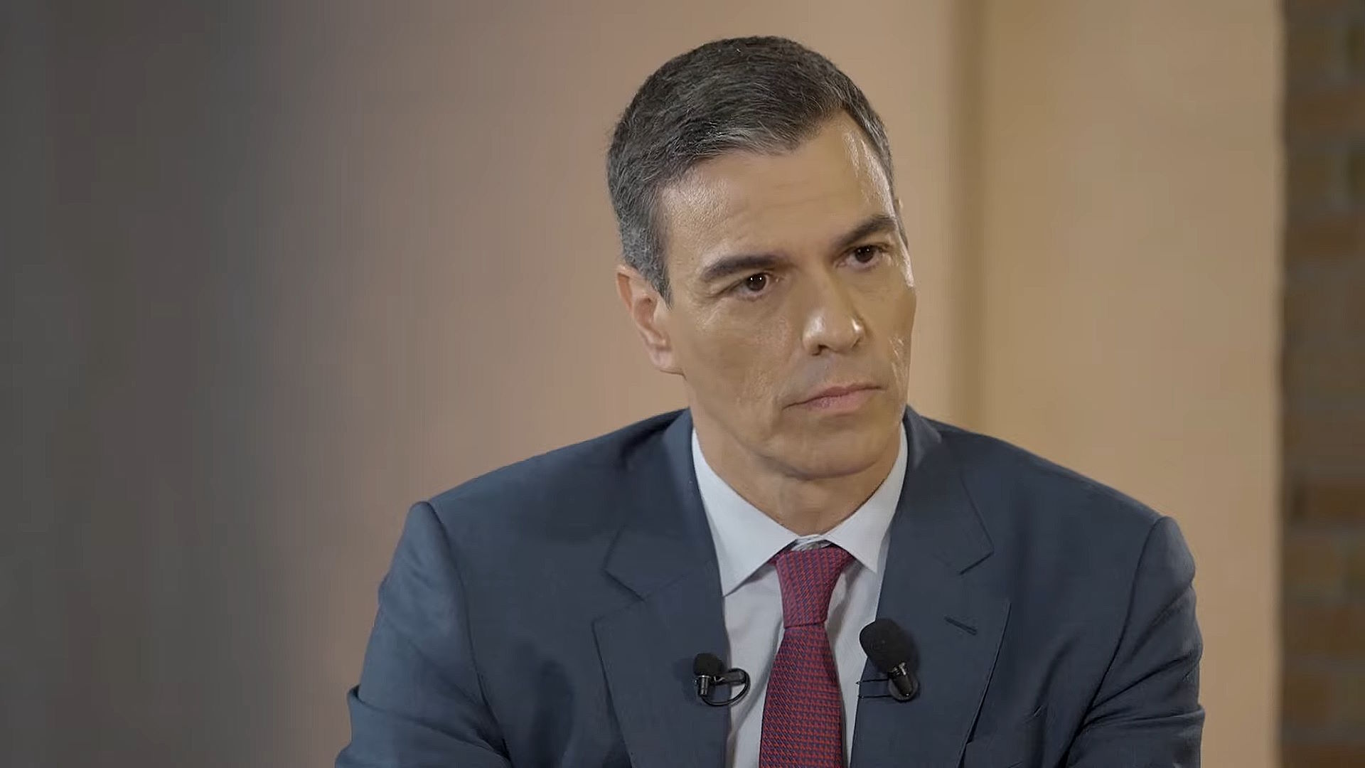 Pedro Sánchez durante una entrevista