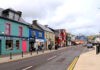 Dingle, con su encanto costero, su conexión con el mar y su rica herencia cultural, es un lugar que captura la esencia de la vida en Irlanda.