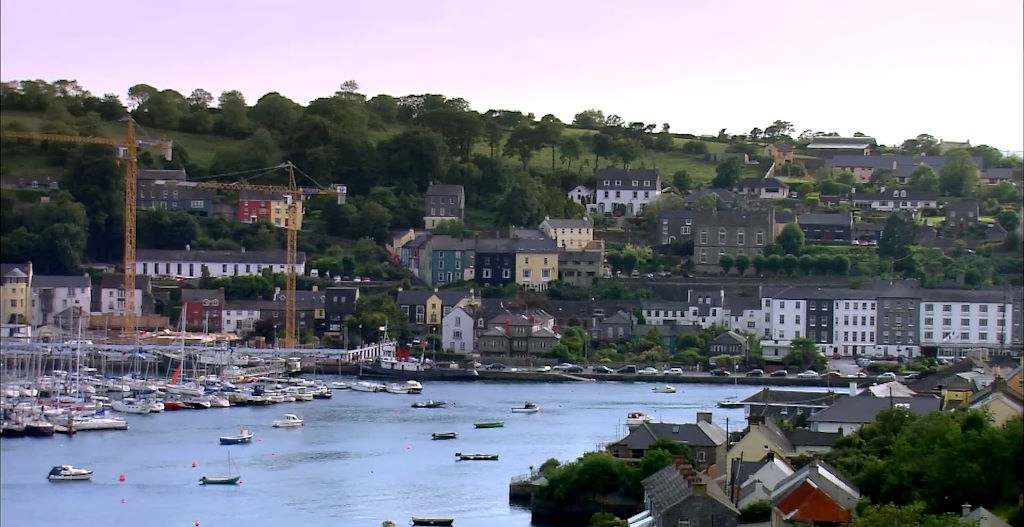 Kinsale, con su gastronomía excepcional, su conexión con el mar y su ambiente acogedor, es un destino que ofrece una experiencia única y auténtica de Irlanda.