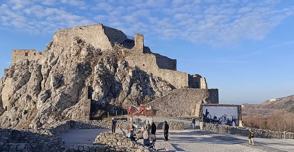 Las ruinas del Castillo de Devín son realmente imponentes